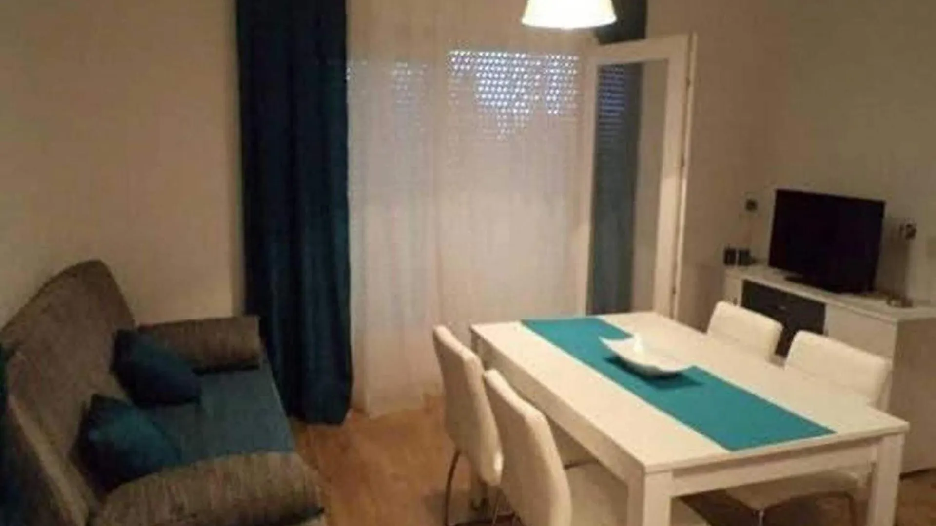 Apartment Ugljanski Gusari - Two Bedroom Apartment With Balcony And Sea View